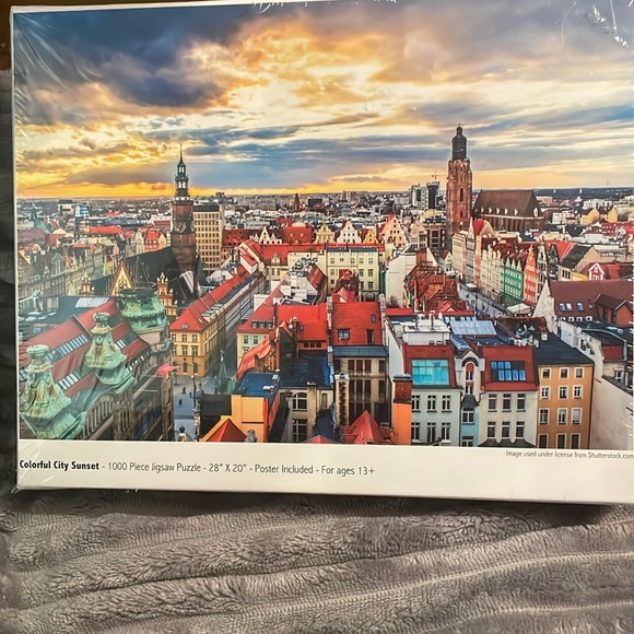 Littlefeet Direct Other - 1000 piece puzzle 28”X 20” “Colorful City Sunset”.Factory sealed,poster included